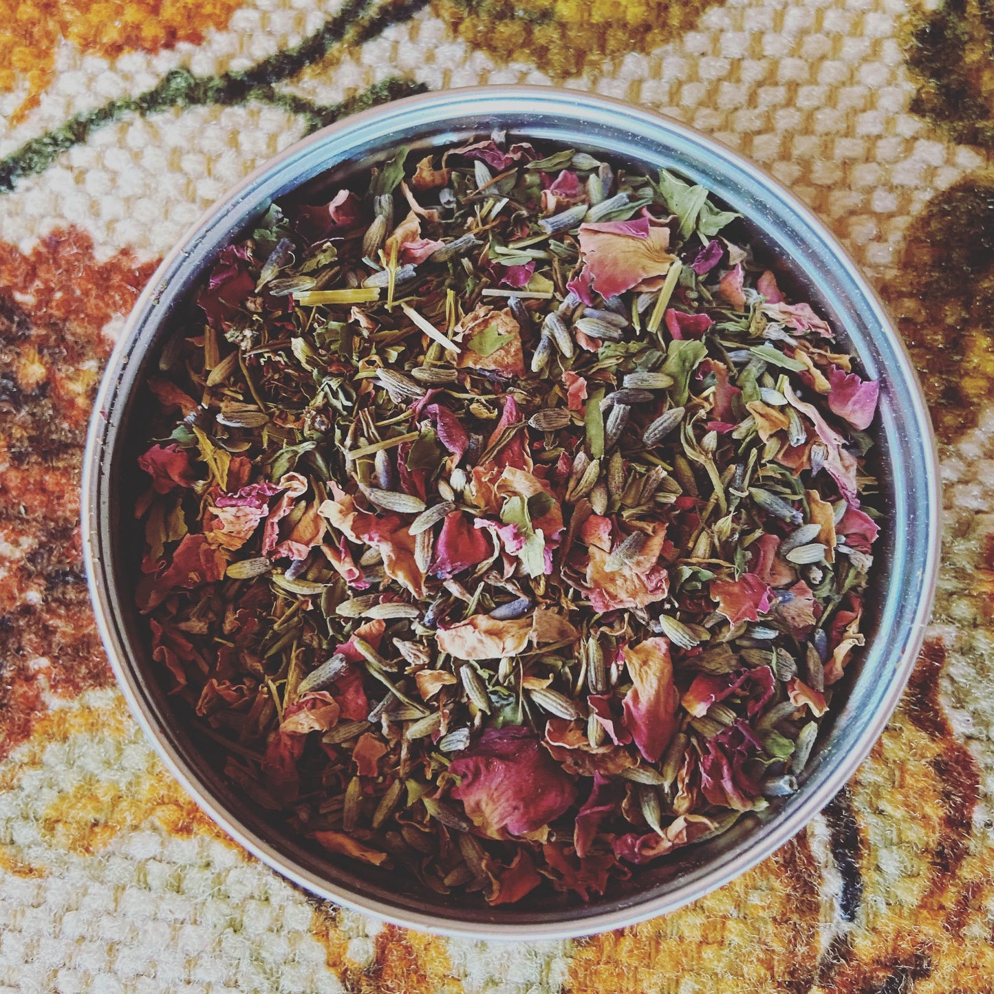 Our amazing master tea blender and herbalist Lucy has created the perfect tea for winding down. This tea will support stress, anxiety & depression. Made with Red Rose Petals, Lavender, Skullcap, St. John’s Wort. This blend is great for a quiet evening at home curled up on the couch with a good book. 🛋️ | Shop Rhino and Lucy Teas Online